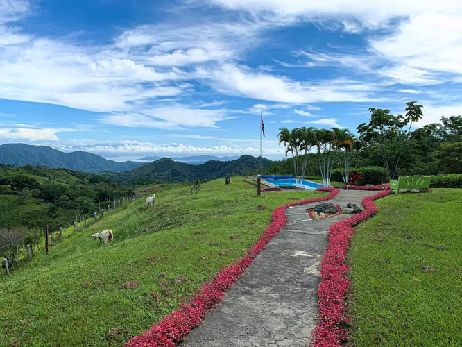 Hacienda con Vista al Océano, 220 Hectareas - Financiamiento Disponible