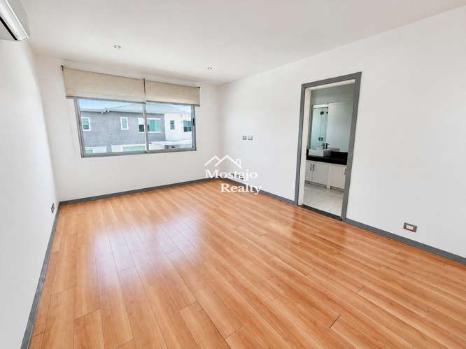 Alquiler Casa amplia, Condominio Hacienda Barcelona, Santa Ana - Imagen 11