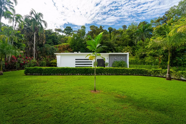 Casa de Uso suelo mixto - Ojochal - Inversion