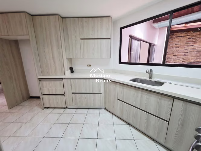Venta de Casa, Condominio por el Country Club de Escazú, 4 parqueos - Imagen 9
