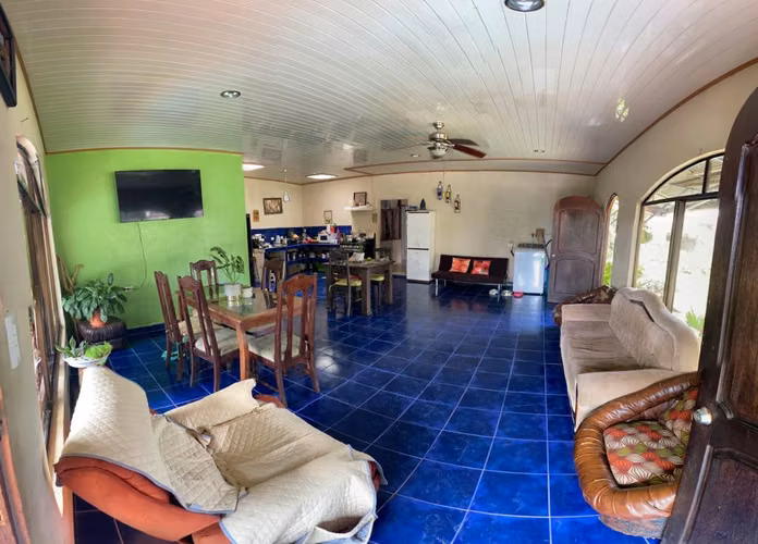 Hermosa Casa en Venta – San Mateo