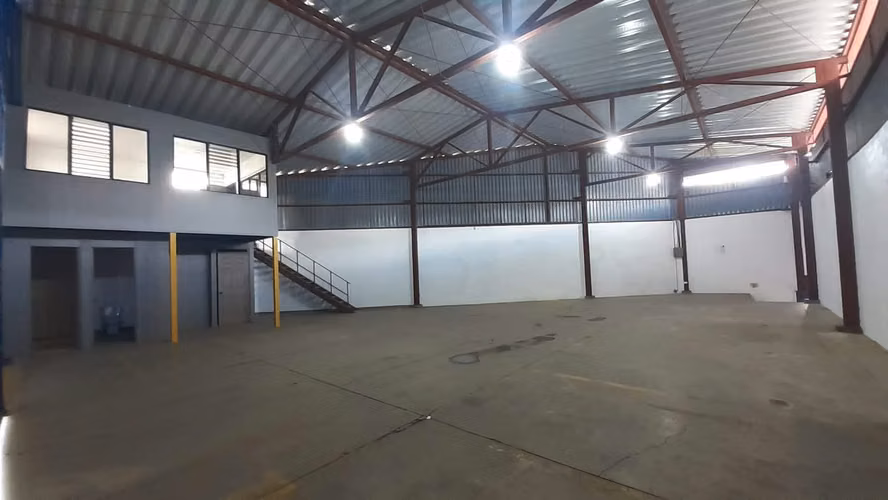 ALQUILA BODEGAS EN CARTAGO ZONA INDUSTRIAL