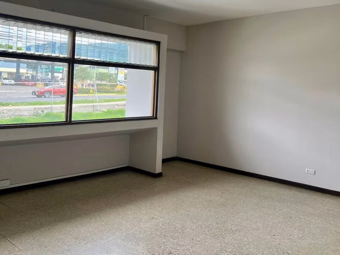 ALQUILER DE ESPACIO DE OFICINAS EN SANTA ANA