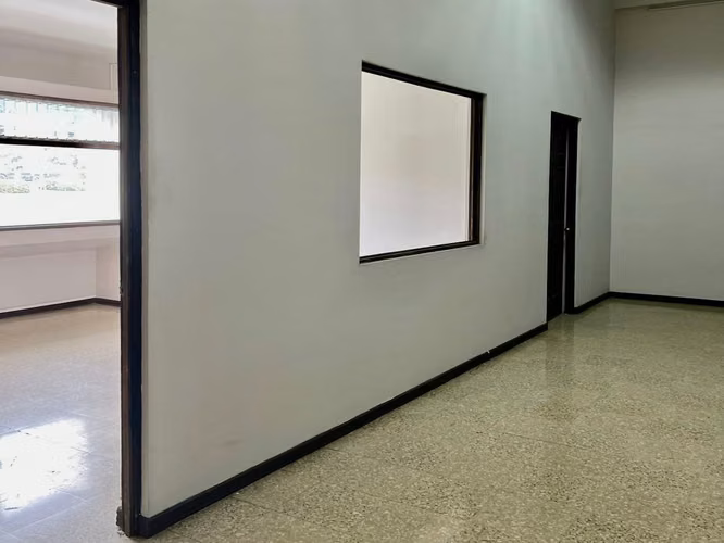 ALQUILER DE ESPACIO DE OFICINAS EN SANTA ANA