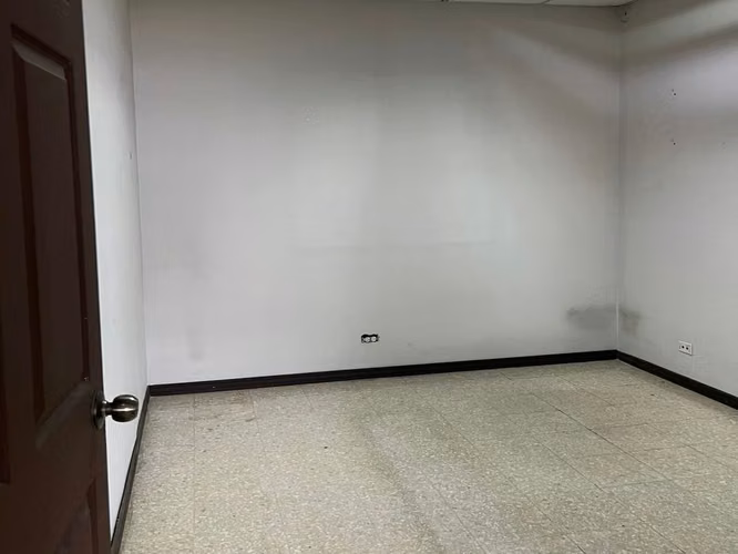 ALQUILER DE ESPACIO DE OFICINAS EN SANTA ANA