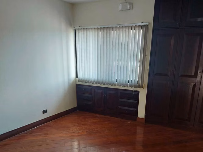 VENTA DE CASA EN GUACHIPELIN CON USO DE SUELO MIXTO - Imagen 15