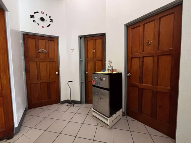Venta de Casa en Ciudad Colón con gran terreno