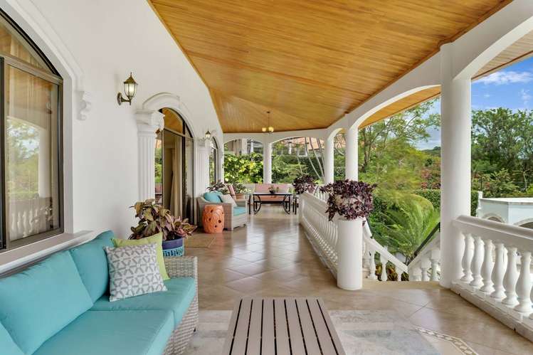 Villa Lunavista con Vistas Panorámicas en Guachipelín, Escazú