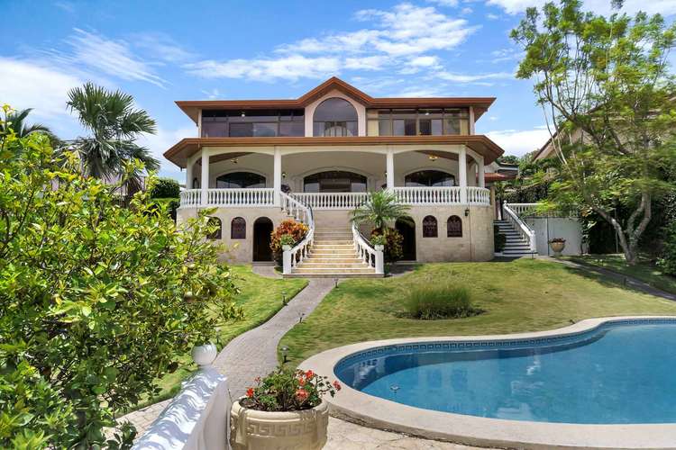 Villa Lunavista con Vistas Panorámicas en Guachipelín, Escazú