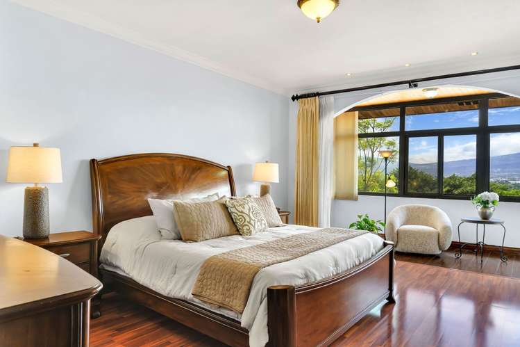 Villa Lunavista con Vistas Panorámicas en Guachipelín, Escazú