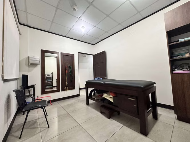 Local Comercial en Venta en Cartago Centro | Comercial Multifuncional / Clínica Activa + Potencial Residencial.