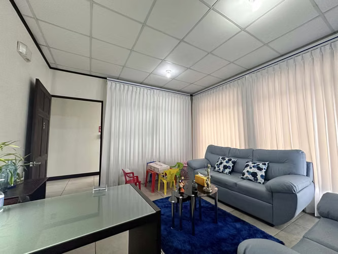 Local Comercial en Venta en Cartago Centro | Comercial Multifuncional / Clínica Activa + Potencial Residencial.