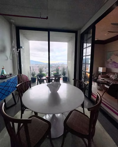 Venta apartamento en Urban Escalante.
