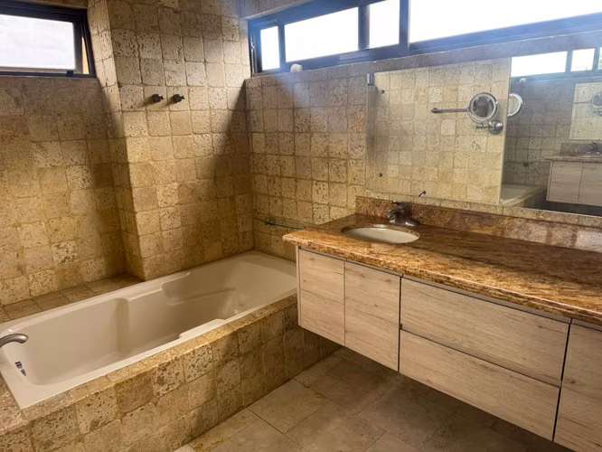 ALQUILER/VENTA DE CASA EN VILLA REAL* - Imagen 20