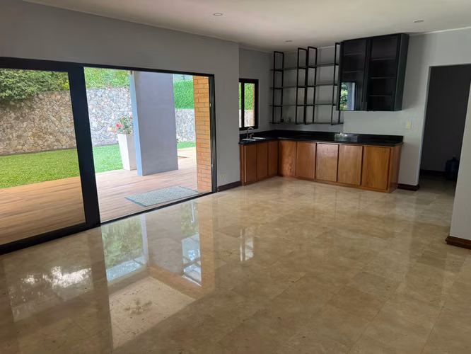 ALQUILER/VENTA DE CASA EN VILLA REAL* - Imagen 12