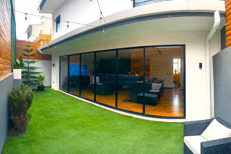 VENTA DE CASA EXCLUSIVA EN BELLO HORIZONTE ESCAZU