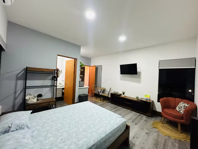 Casa de Lujo de 4 Habitaciones con Piscina -Playa Brasilito