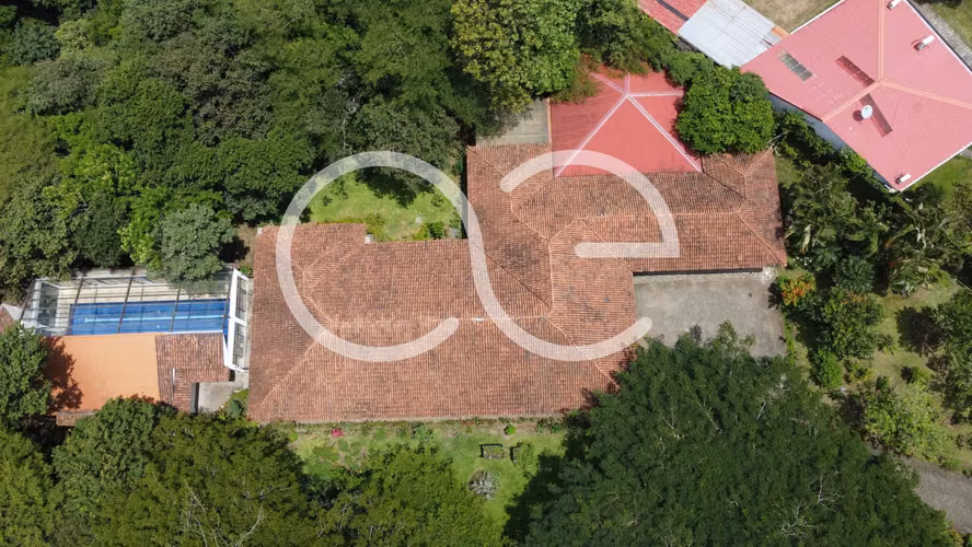 AE ARQUITECTURA | VENTA DE CASA + LOTE RIO ORO SANTA ANA AE 1238