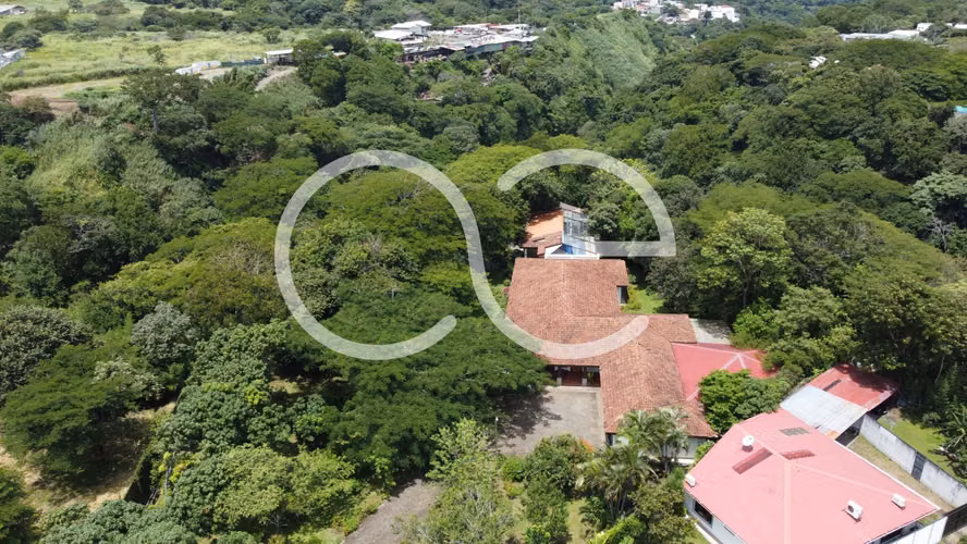 AE ARQUITECTURA | VENTA DE CASA + LOTE RIO ORO SANTA ANA AE 1238
