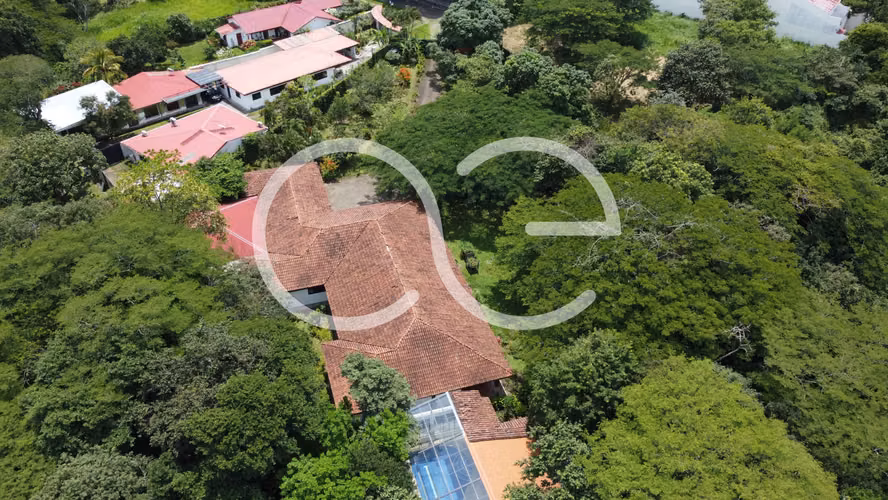 AE ARQUITECTURA | VENTA DE CASA + LOTE RIO ORO SANTA ANA AE 1238