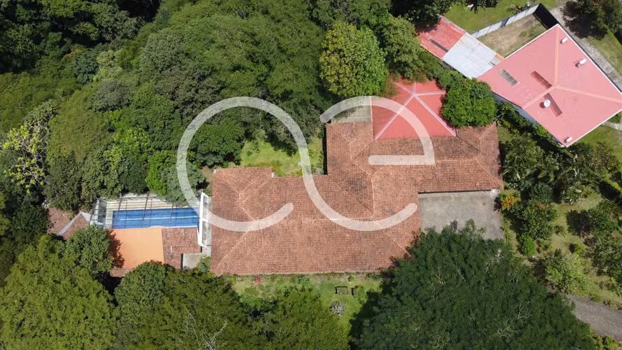 AE ARQUITECTURA | VENTA DE CASA + LOTE RIO ORO SANTA ANA AE 1238