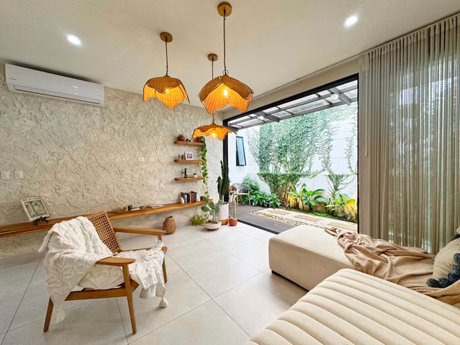 VENTA DE CASA EN SANTA ANA BOULEVARD