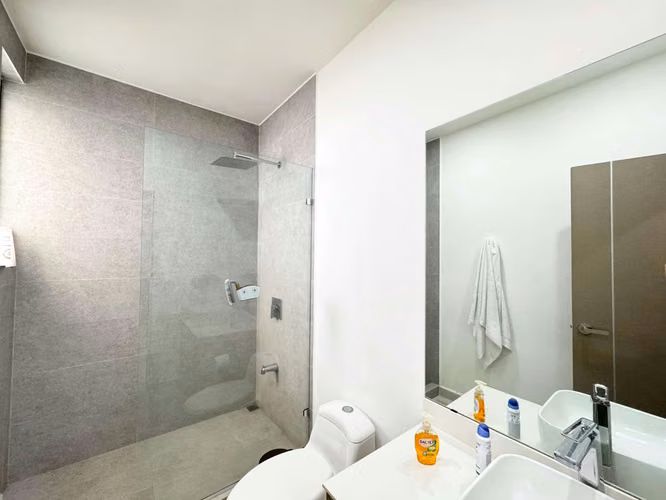 VENTA DE CASA EN SANTA ANA BOULEVARD