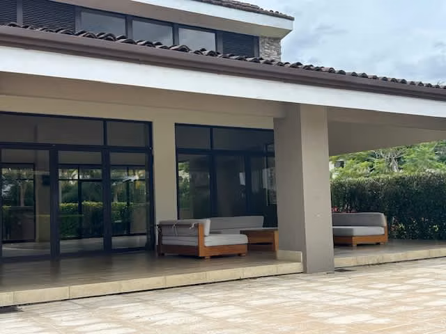 SE VENDE CASA – Santa Ana, Brasil | CO-586