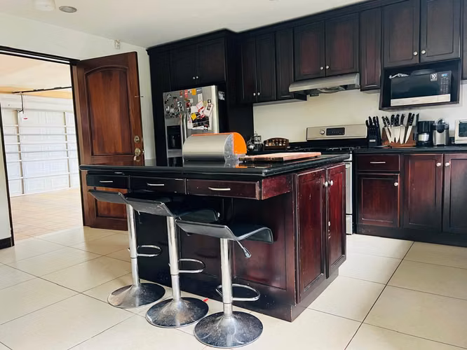 Casa en Venta en Condominio Exclusivo en San Joaquín de Flores – ¡Tu hogar ideal en Heredia!
