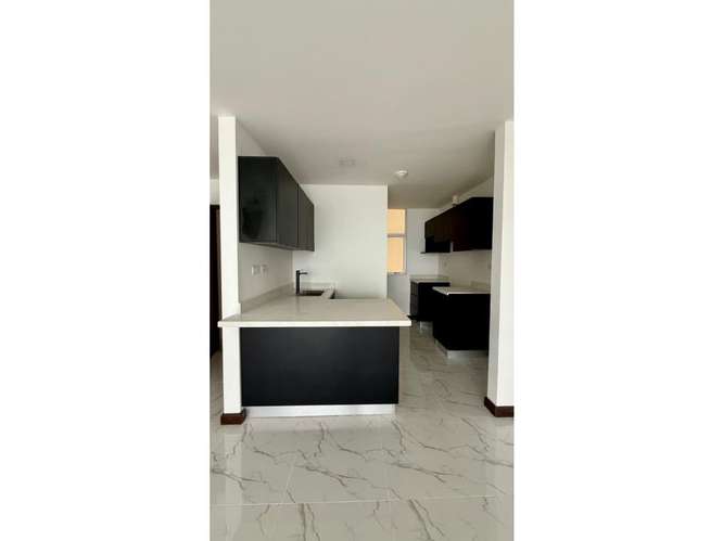 Venta de apartamento 3 hab, Torre San Marino Ulloa Heredia - Imagen 3