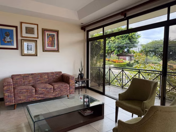 Venta de casa en Condominio en Ulloa, Heredia