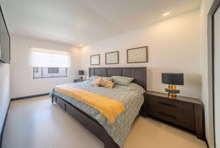 Venta de Casa dentro Exclusivo Condominio