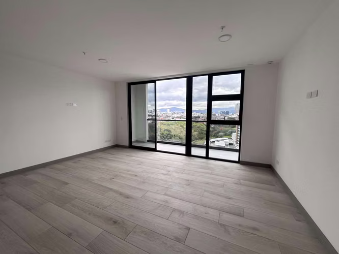 Apartamento en venta en La Sabana. Torre nueva.