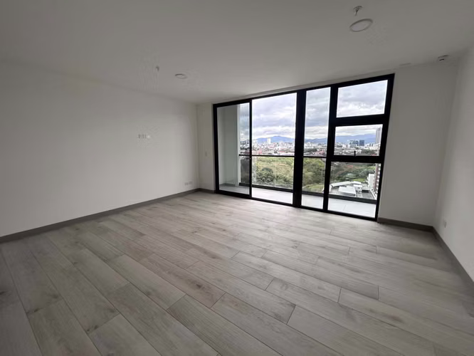 Apartamento en venta en La Sabana. Torre nueva.