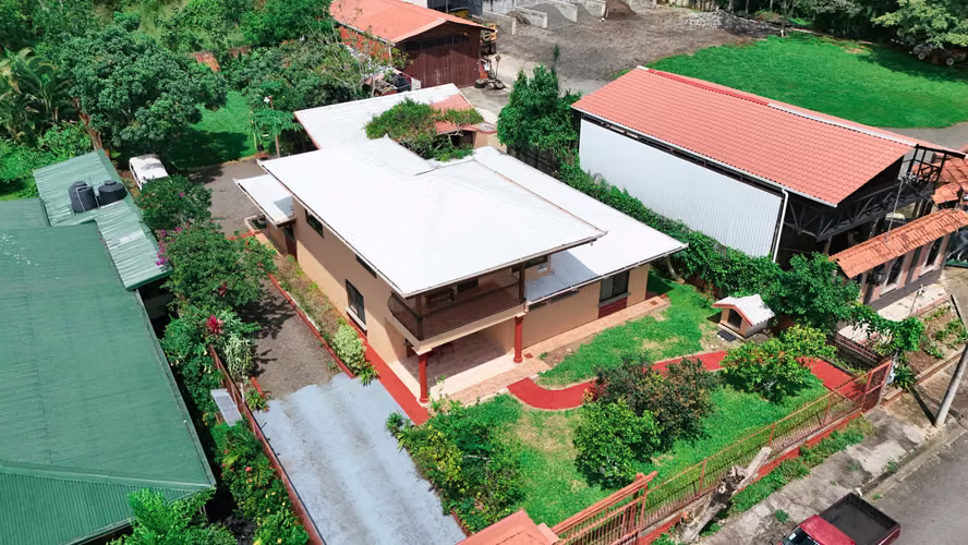 Se vende Casa en Residencial Atenas