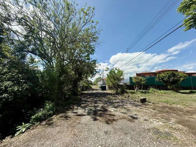 Lote titulado de 1208 m² en Heredia, cerca de escuelas y con fácil acceso H.A. - Imagen 3