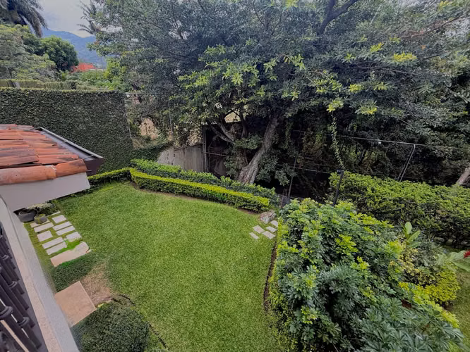 VENTA DE CASA EN LAURELES, ESCAZÚ*