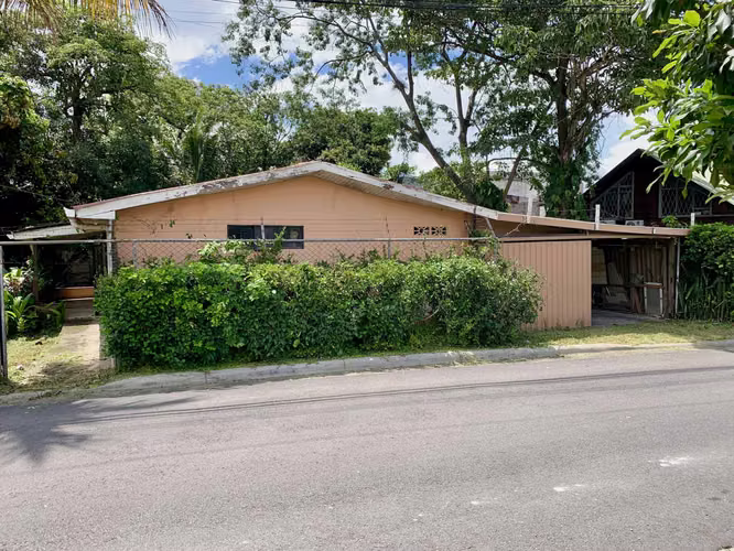 Terreno en Santa Ana Centro – $225,000