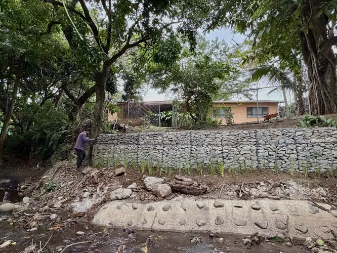 Terreno en Santa Ana Centro – $225,000