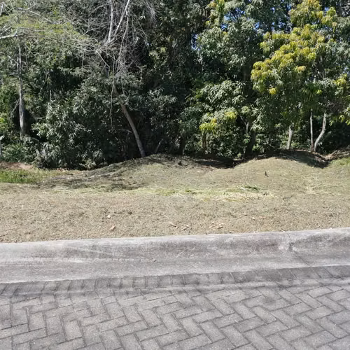 Lote de Playa piscina cerquita en Punta Leona….1h de San Jose
