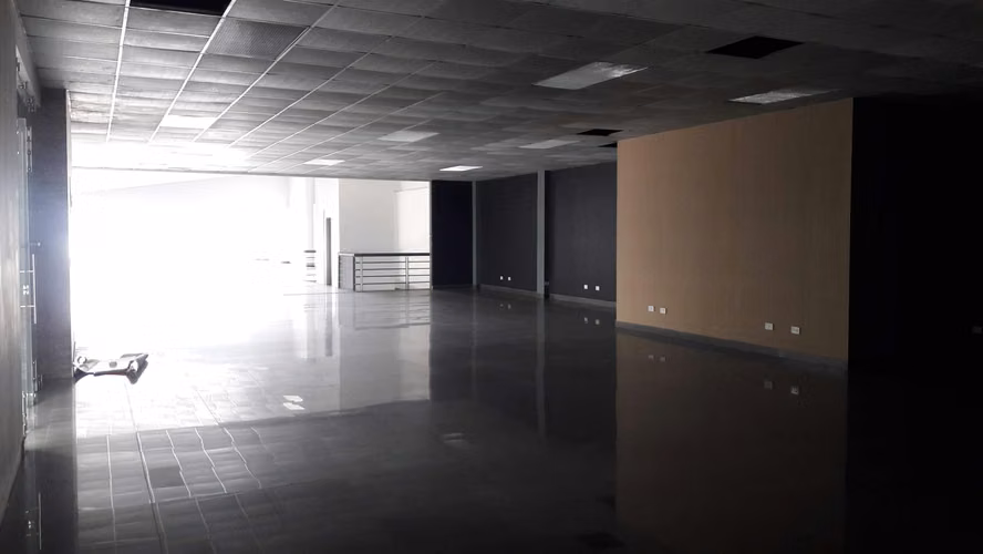 Alquiler de Local Comercial de 1500m2 en Segundo Nivel en Curridabat. ID 40925