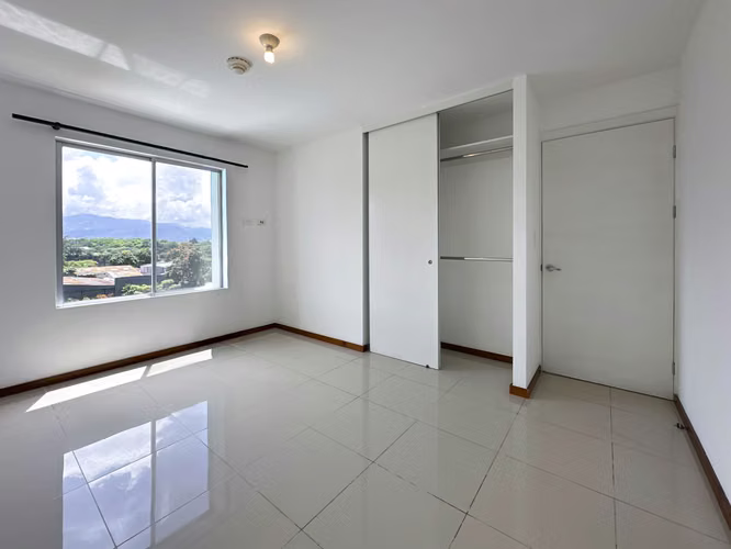 Venta de Apartamento en la Valencia, Heredia