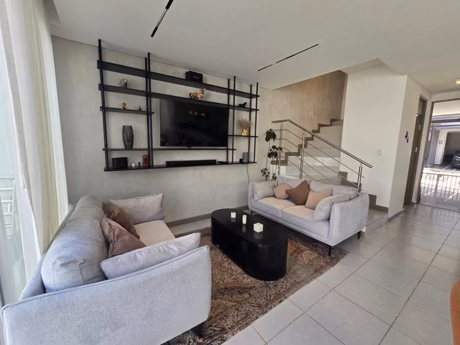 VENTA DE CASA EN CONDOMINIO BLUE, LOS ARCOS, HEREDIA