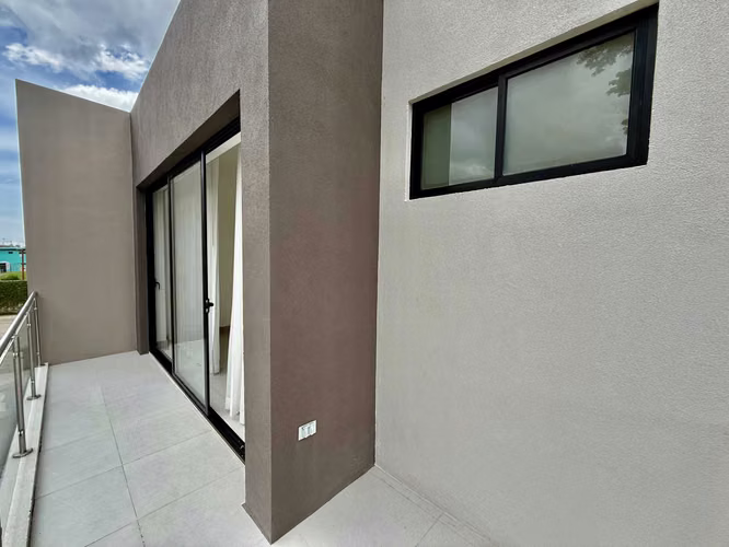 Casa Nueva en Venta. De las Ultimas del Proyecto