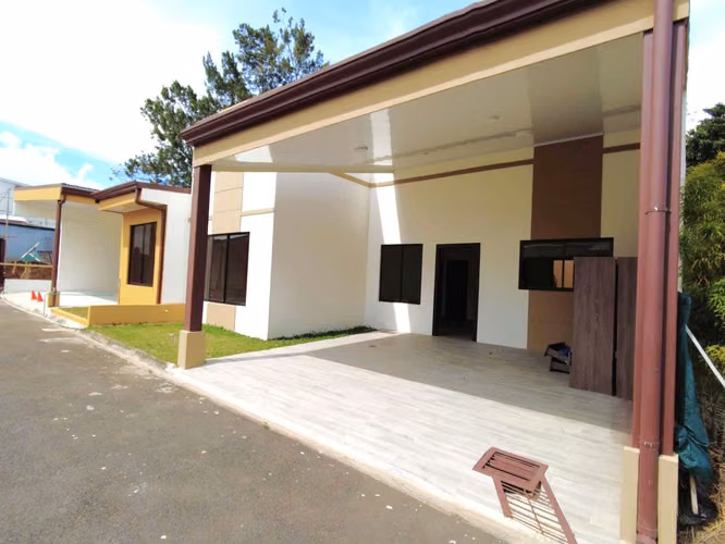 ¡ 2 Casas en Venta en San Rafael de Heredia! últimas dos para ESTRENAR! UN NIVEL