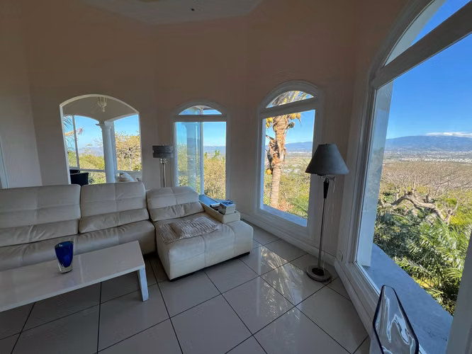 CASA EN VENTA CONDOMINIO. LA TRINIDAD DE MORA. VISTA PANORAMICA 180°. ESPACIOSA - Imagen 4