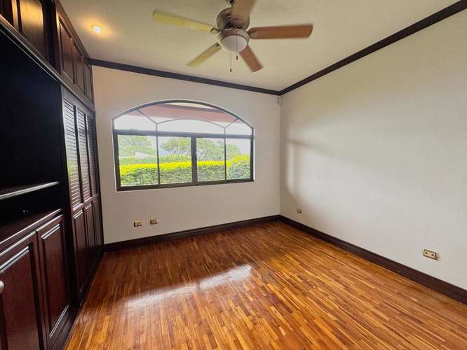 SE ALQUILA CASA EN ESCAZÚ - Imagen 12