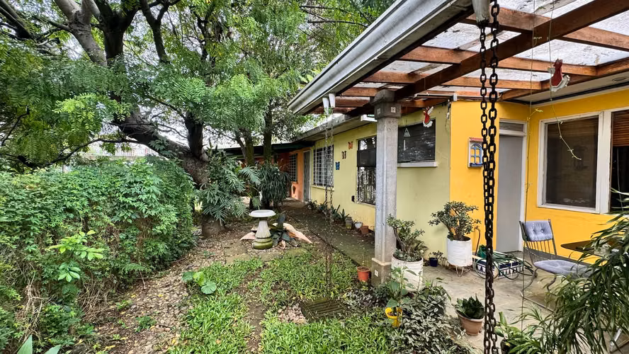 Venta propiedad para inversión uso mixto, Montes de Oca (AD)