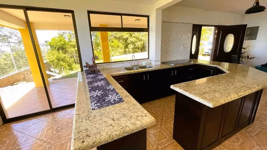 Casa en venta con espectaculares vistas al mar – San Ramón, Alajuela - Imagen 11