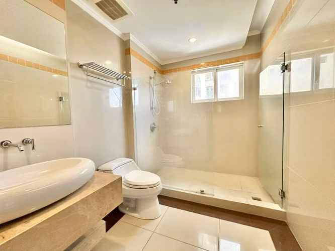 Sabana Sur \ 2 habitaciones en 138m2 \ Amplios espacios